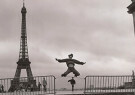 Mark Downey  - 
M.Downey/Boy jumping,Paris -
Postcard - 
QB2232-1